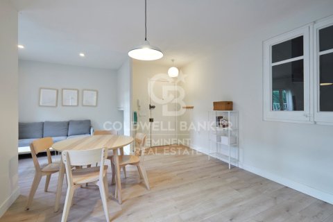 Apartamento en venta en Barcelona, España 4 dormitorios, No. 157178 - foto 4