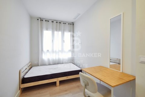 Apartamento en venta en Barcelona, España 4 dormitorios, No. 157178 - foto 22