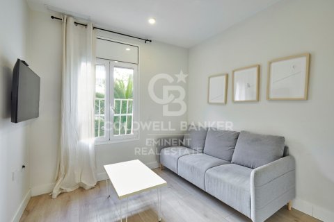 Apartamento en venta en Barcelona, España 4 dormitorios, No. 157178 - foto 6