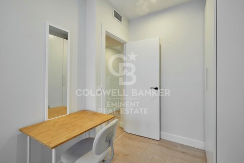 Apartamento en venta en Barcelona, España 4 dormitorios, No. 157178 - foto 21