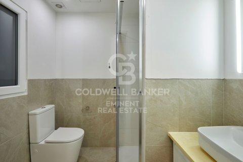 Apartamento en venta en Barcelona, España 4 dormitorios, No. 157178 - foto 14