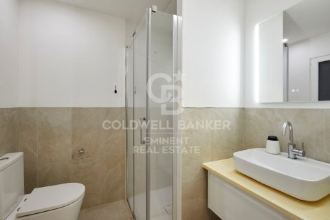 Apartamento en venta en Barcelona, España 4 dormitorios, No. 157178 - foto 15
