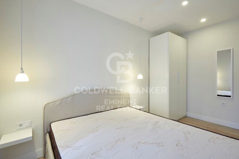 Apartamento en venta en Barcelona, España 4 dormitorios, No. 157178 - foto 25
