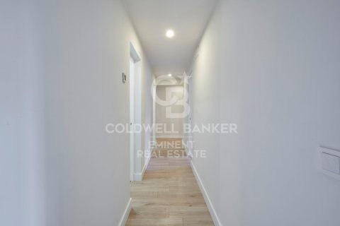 Apartamento en venta en Barcelona, España 4 dormitorios, No. 157178 - foto 12