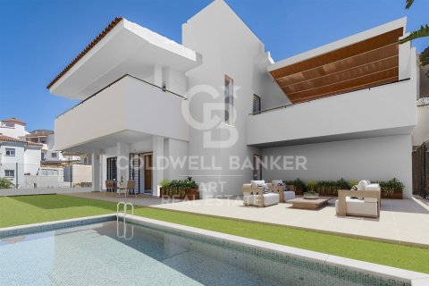 Huvila myytävänä Mijas, Malaga, Espanja, 4 makuuhuonetta, 217 m2 No. 157176 - kuva 2