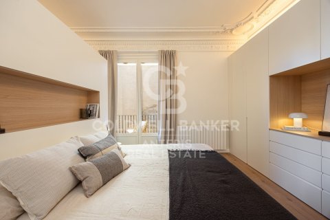 Apartament w Barcelona, Hiszpania 4 sypialnie, 231 mkw. nr 157181 – zdjęcie 19