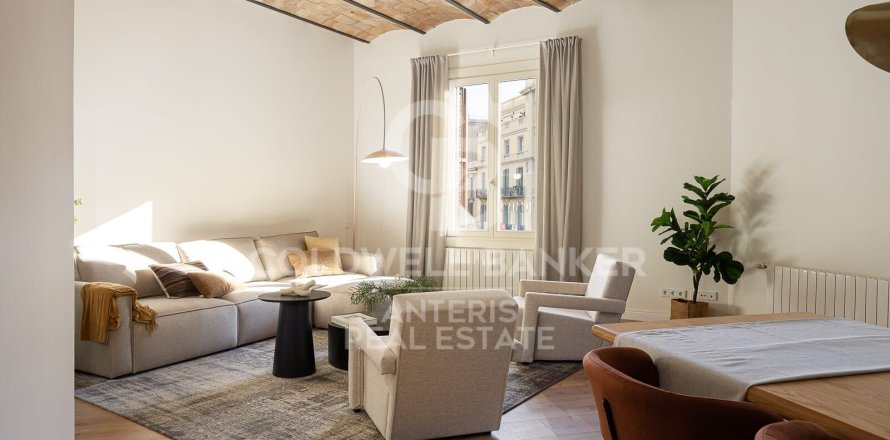Apartament w Barcelona, Hiszpania 4 sypialnie, 231 mkw. nr 157181