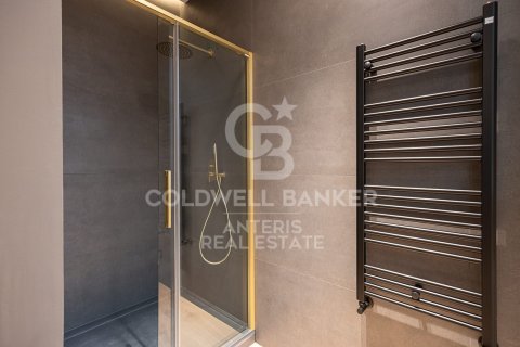 Apartament w Barcelona, Hiszpania 4 sypialnie, 231 mkw. nr 157181 – zdjęcie 12