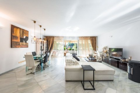 Apartamento en venta en Marbella, Málaga, España 3 dormitorios, 224 m2 No. 157175 - foto 4