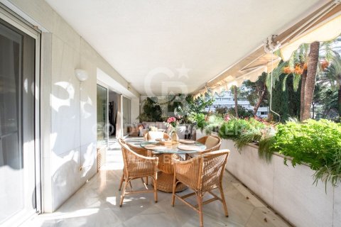 Apartamento en venta en Marbella, Málaga, España 3 dormitorios, 224 m2 No. 157175 - foto 3