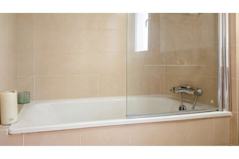 Apartment à vendre à Alicante, Espagne, 2 chambres, 152 m2 No. 156095 - photo 12