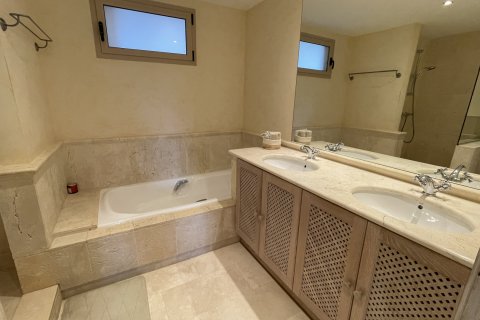 Apartment for rent in Nova Santa Ponsa, Mallorca, Spain 1 bedroom, 88 sq.m. No. 148591 - photo 23