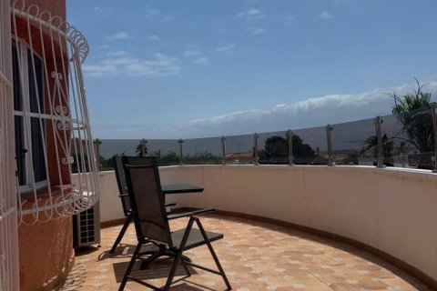 Villa till salu i Ciudad Quesada, Alicante, Spanien 3 sovrum, 266 kvm. Nr. 195258 - foto 9