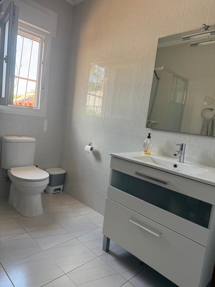 Villa en Ciudad Quesada, Alicante, España 3 dormitorios, 266 m2 No. 195258