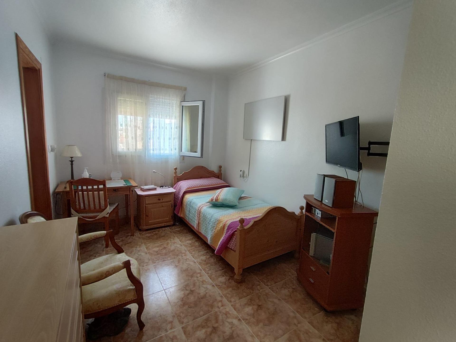 Apartment in Torrevieja, Alicante, Spain 3 bedrooms, 101 sq.m. No. 195263