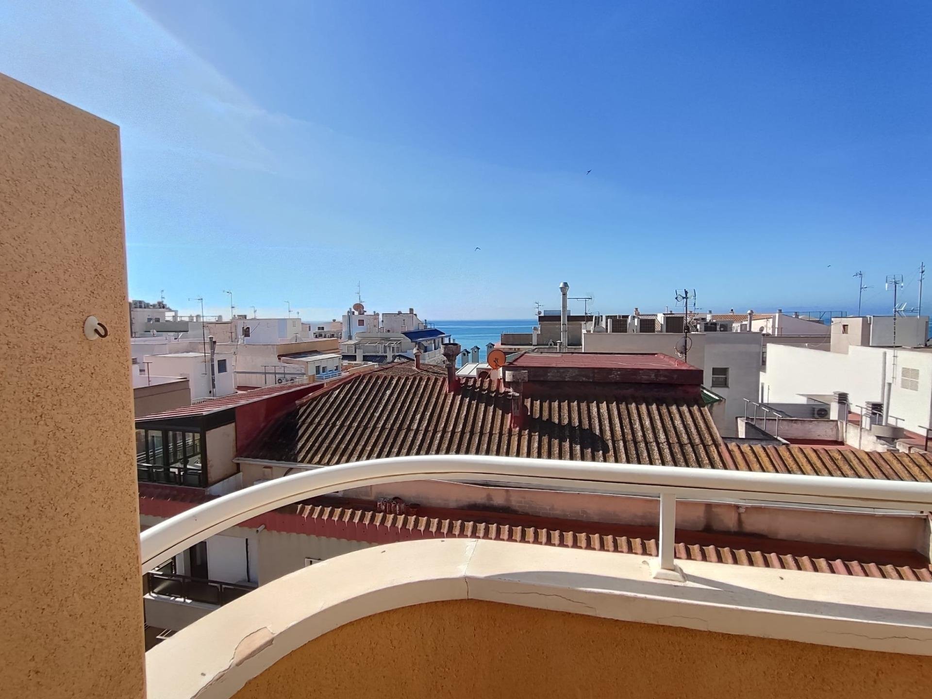 Apartment in Torrevieja, Alicante, Spain 3 bedrooms, 101 sq.m. No. 195263