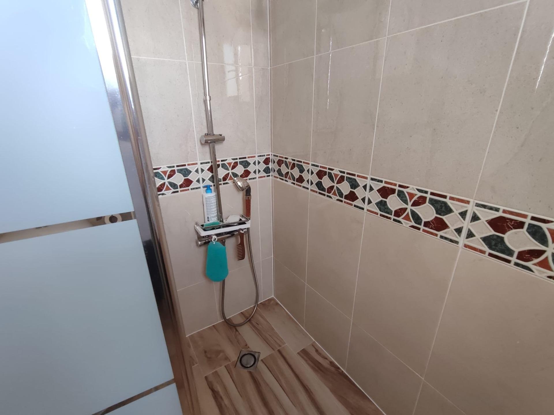 Apartment in Torrevieja, Alicante, Spain 3 bedrooms, 101 sq.m. No. 195263