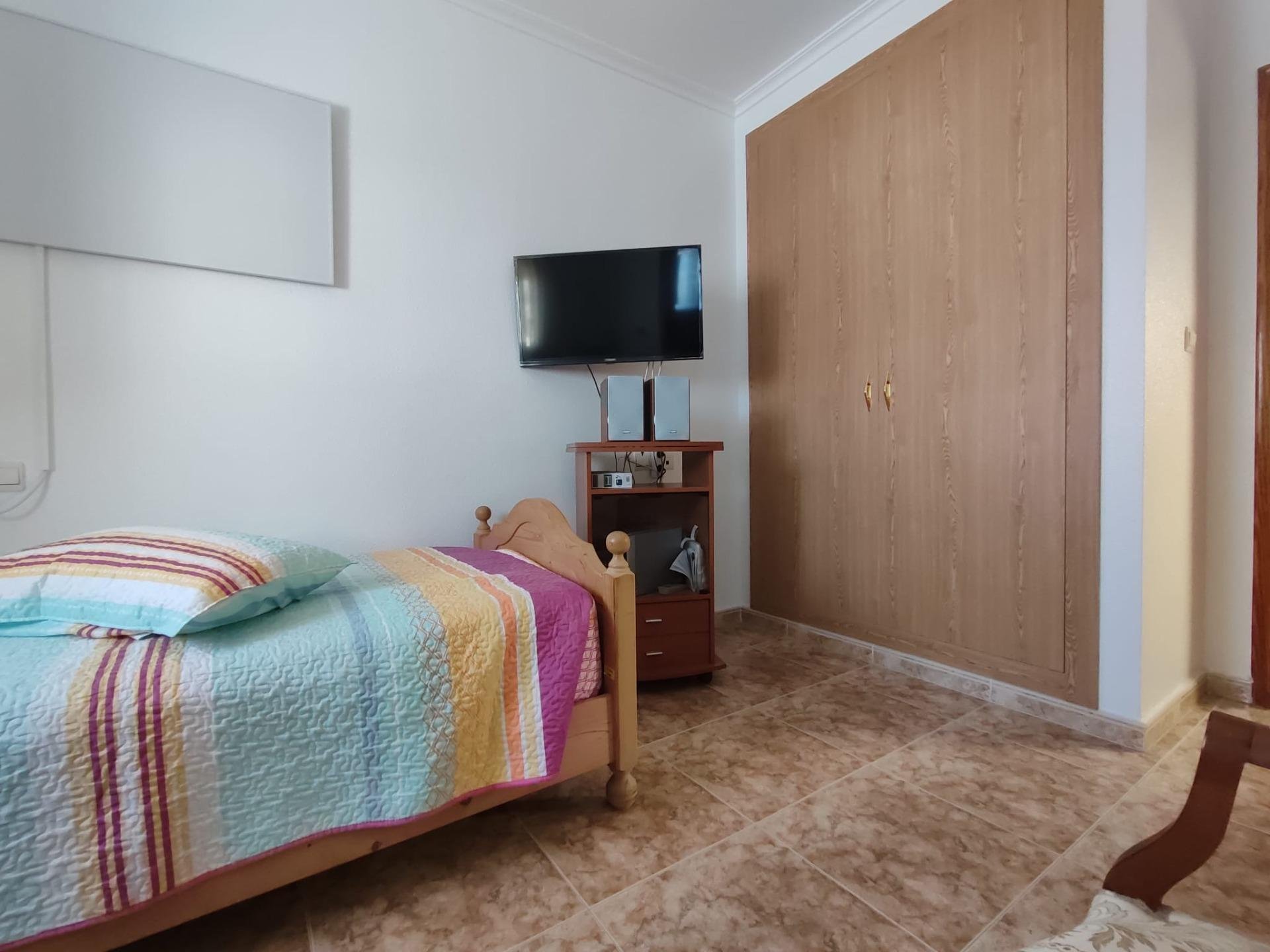 Apartment in Torrevieja, Alicante, Spain 3 bedrooms, 101 sq.m. No. 195263