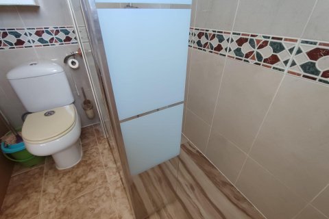 Lägenhet till salu i Torrevieja, Alicante, Spanien 3 sovrum, 101 kvm. Nr. 195263 - foto 18