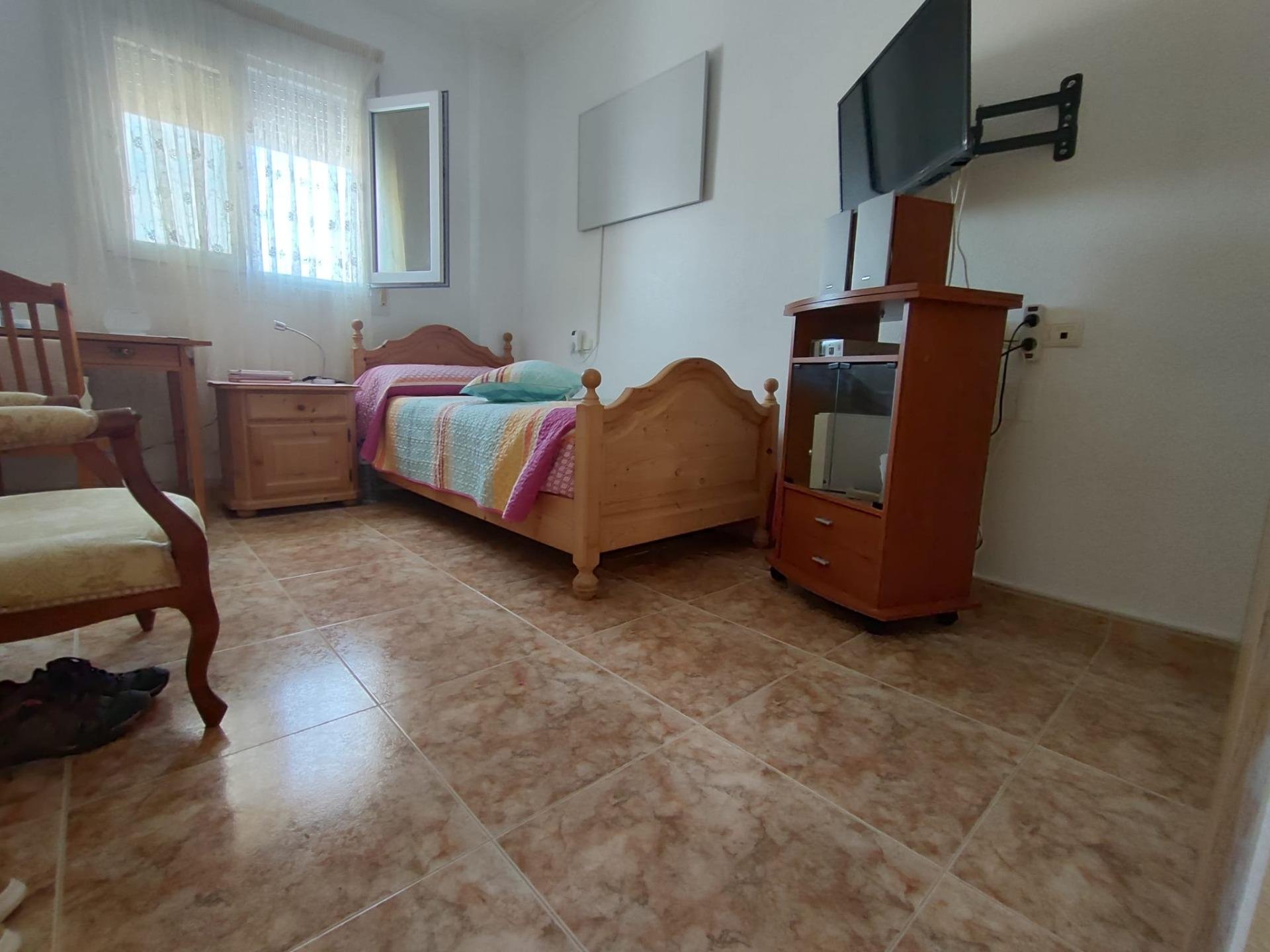 Apartment in Torrevieja, Alicante, Spain 3 bedrooms, 101 sq.m. No. 195263