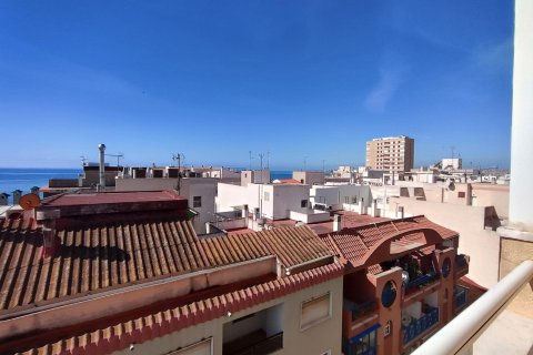 Lägenhet till salu i Torrevieja, Alicante, Spanien 3 sovrum, 101 kvm. Nr. 195263 - foto 6