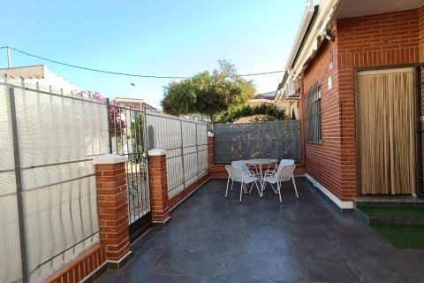 Townhouse for sale in San Pedro del Pinatar, Murcia, Spain 3 bedrooms, 240 sq.m. No. 195261 - photo 4