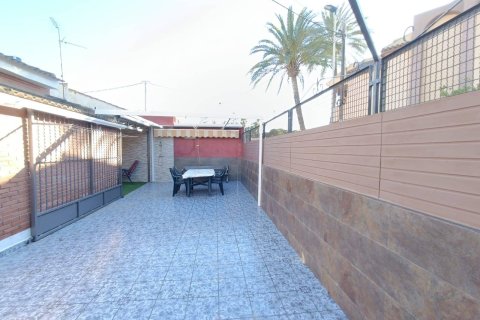 Townhouse for sale in San Pedro del Pinatar, Murcia, Spain 3 bedrooms, 240 sq.m. No. 195261 - photo 11