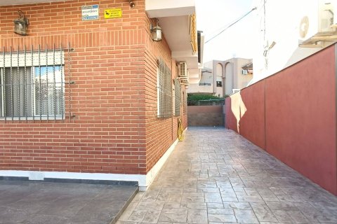 Townhouse for sale in San Pedro del Pinatar, Murcia, Spain 3 bedrooms, 240 sq.m. No. 195261 - photo 3