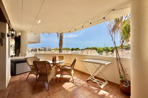 Lägenhet till salu i Punta Prima, Alicante, Spanien 2 sovrum, 135 kvm. Nr. 195264 - foto 2