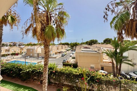 Lägenhet till salu i Punta Prima, Alicante, Spanien 2 sovrum, 135 kvm. Nr. 195264 - foto 30