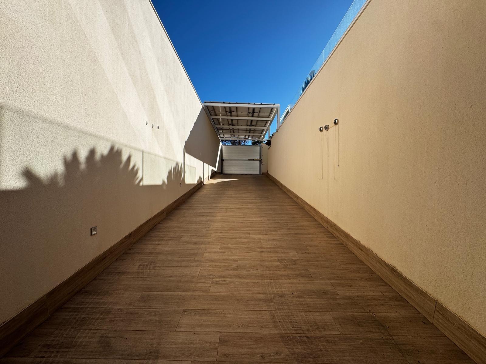 Villa a Dehesa De Campoamor, Alicante, Spagna 4 camere da letto, 349 mq. N° 195262