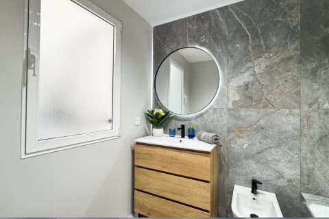 Huoneisto myytävänä Torrevieja, Alicante, Espanja, 4 makuuhuonetta, 107 m2 No. 146147 - kuva 19