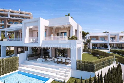Hus i Estepona, Malaga, Spanien 3 sovrum, 315 kvm. Nr. 159307