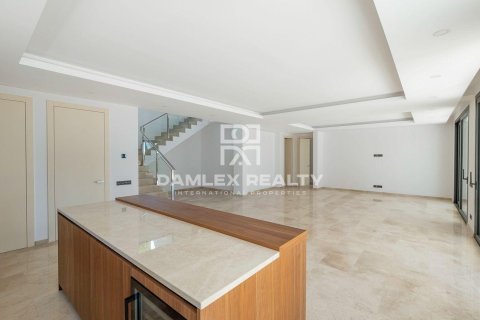 Willa w Platja D'aro, Girona, Hiszpania 4 sypialnie, 340 mkw. nr 176767 – zdjęcie 20