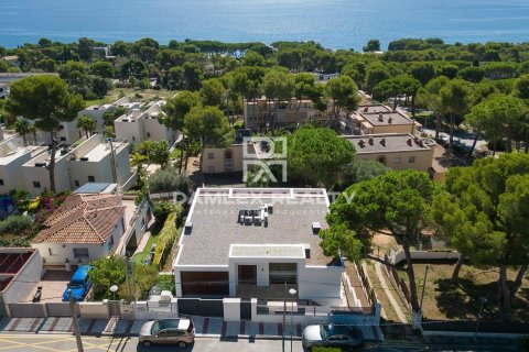 Willa w Platja D'aro, Girona, Hiszpania 4 sypialnie, 340 mkw. nr 176767 – zdjęcie 6