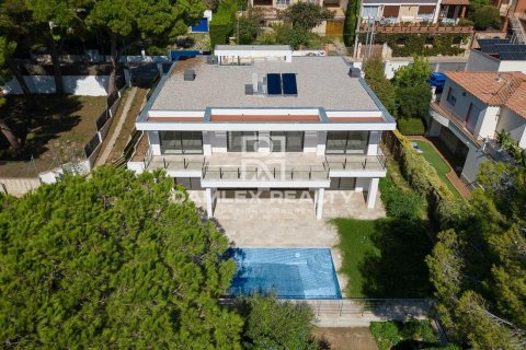 Willa w Platja D'aro, Girona, Hiszpania 4 sypialnie, 340 mkw. nr 176767 – zdjęcie 2