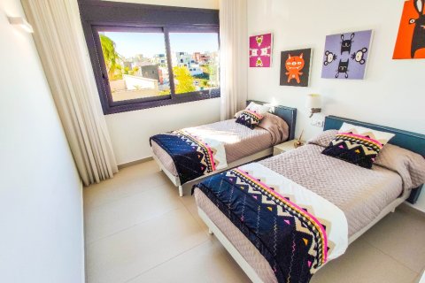 Продажа виллы в Дехеса де Кампоамор, Аликанте, Испания 4 спальни, 197м2 №144739 - фото 21