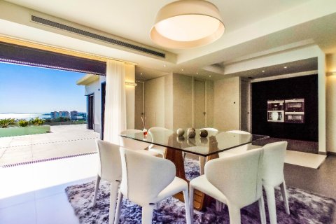 Продажа виллы в Дехеса де Кампоамор, Аликанте, Испания 3 спальни, 194м2 №144738 - фото 13