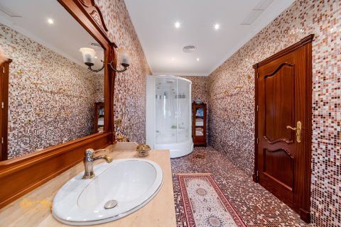 Villa zum Verkauf in Zona Altea Hills, Alicante, Spanien 5 Schlafzimmer, 800 m2 Nr. 136743 - Foto 18