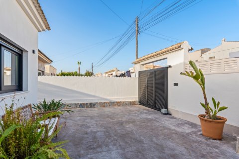 Villa zum Verkauf in Torrevieja, Alicante, Spanien 3 Schlafzimmer, 104 m2 Nr. 136741 - Foto 25