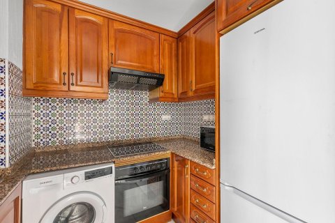 Lägenhet till salu i Torrevieja, Alicante, Spanien 2 sovrum, 76 kvm. Nr. 166013 - foto 15