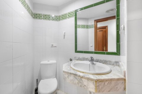 Lägenhet till salu i Torrevieja, Alicante, Spanien 2 sovrum, 76 kvm. Nr. 166013 - foto 24