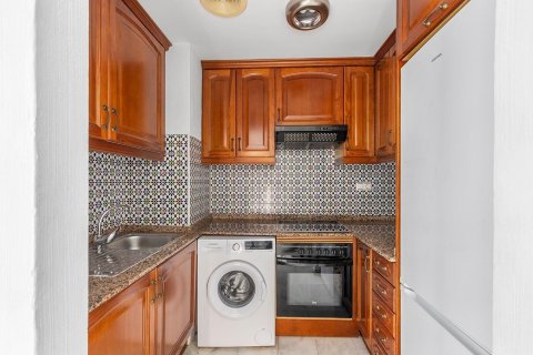 Lägenhet till salu i Torrevieja, Alicante, Spanien 2 sovrum, 76 kvm. Nr. 166013 - foto 13