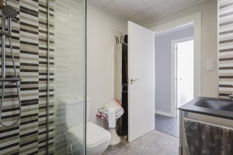 Apartment for sale in Torrevieja, Alicante, Spain 100 sq.m. No. 166016 - photo 29