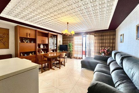 Apartamento en venta en Torrevieja, Alicante, España 3 dormitorios, 90 m2 No. 166014 - foto 1