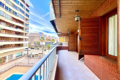 Apartamento en venta en Torrevieja, Alicante, España 3 dormitorios, 90 m2 No. 166014 - foto 27