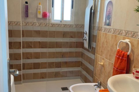 Penthouse for sale in Torrevieja, Alicante, Spain 3 bedrooms, 80 sq.m. No. 166018 - photo 12