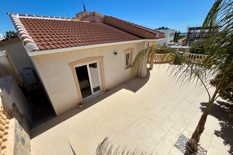 Продажа виллы в Сьюдад Кесада, Аликанте, Испания 5 спален, 246.1м2 №166015 - фото 13