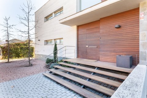 Продажа дома в Сан-Кугат-дель-Вальес, Барселона, Испания 5 спален,  №140907 - фото 29