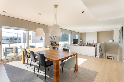 Продажа дома в Сан-Кугат-дель-Вальес, Барселона, Испания 5 спален,  №140907 - фото 4